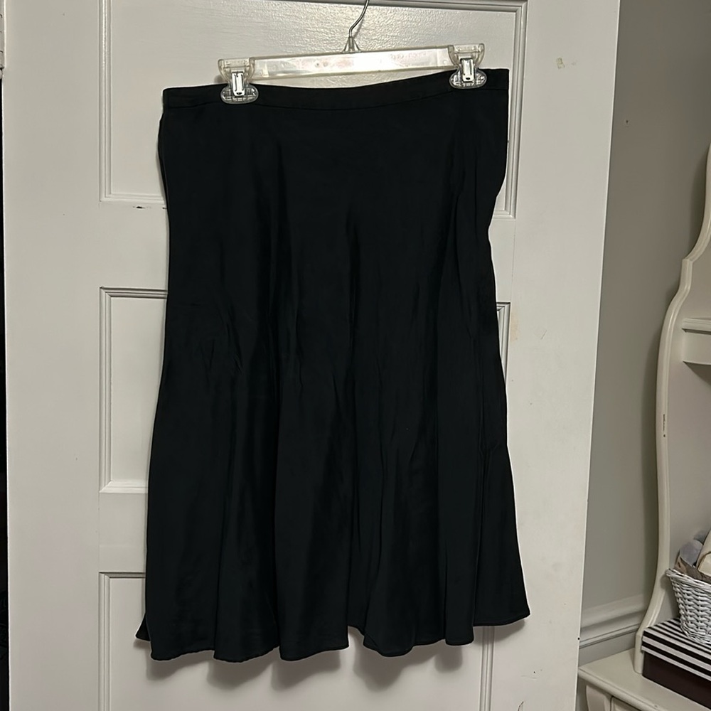 100% Silk Vintage Banana Republic Midi Skirt